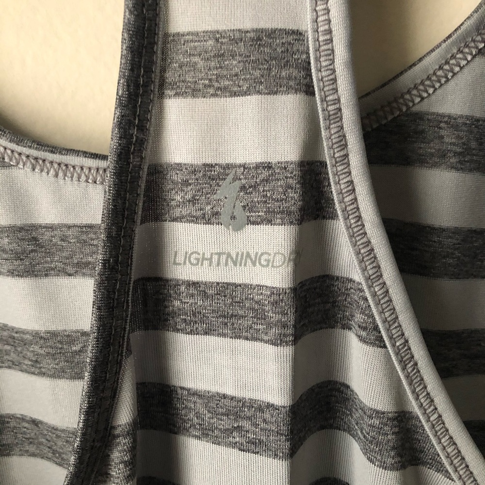New Balance Grey Racerback Top Size L - Picture 4 of 6